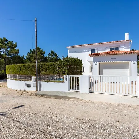 Flavia Гостевой дом Алжезур